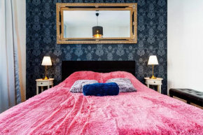 Golden Dog Suite, Prague